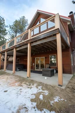 Royal Straight Cabin