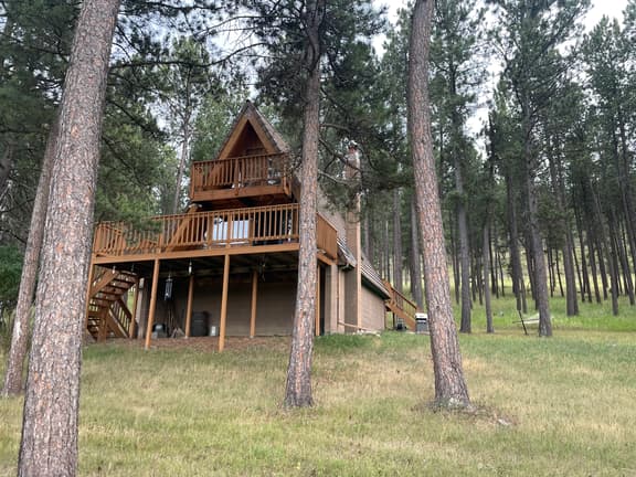 Black Hills Peaceful Chalet
